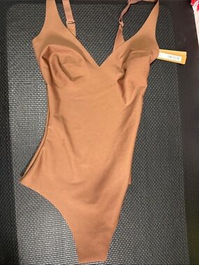 SKIMS Body plunge Bodysuit Jasper NWT